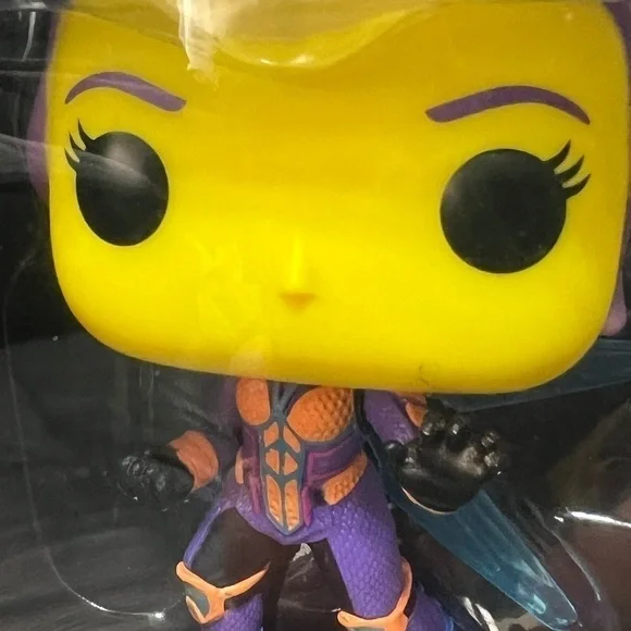 Funko Pop! Marvel Studios Ant Man & The Wasp 341 Wasp Target Exclusive - Picture 6 of 6